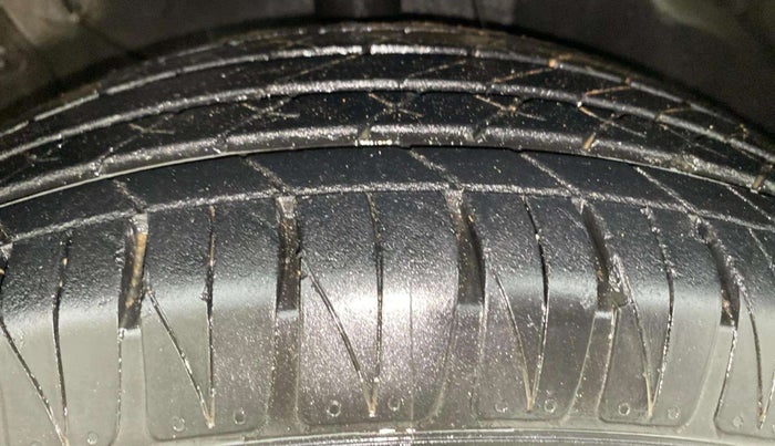 2021 KIA SONET GTX PLUS 1.0 IMT, Petrol, Manual, 18,199 km, Right Front Tyre Tread