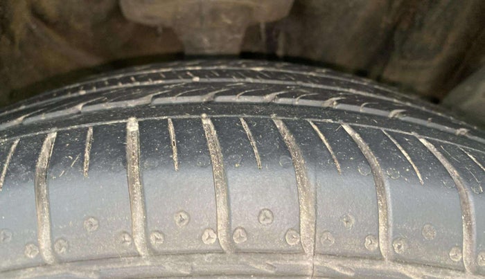 2015 Hyundai Creta SX PLUS 1.6 PETROL, Petrol, Manual, 54,917 km, Right Front Tyre Tread