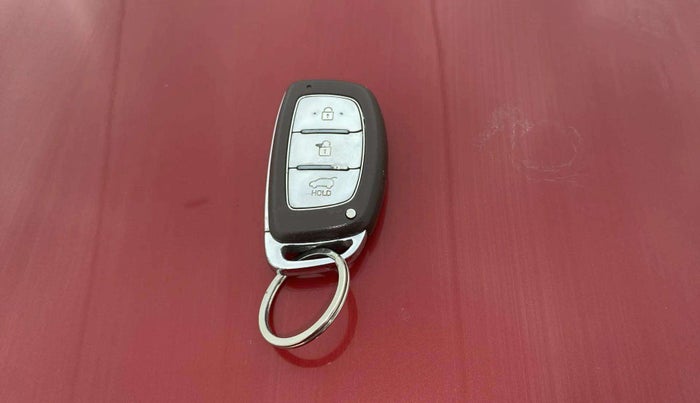 2015 Hyundai Creta SX PLUS 1.6 PETROL, Petrol, Manual, 54,917 km, Key Close Up