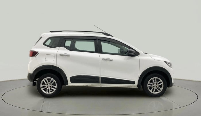 2022 Renault TRIBER RXT, Petrol, Manual, 59,755 km, Right Side View