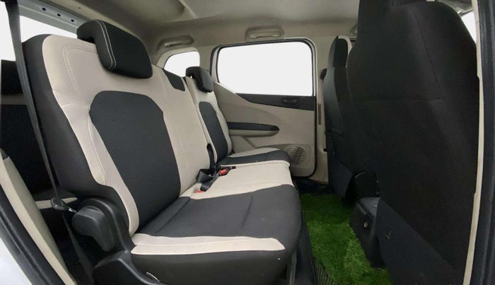 2022 Renault TRIBER RXT, Petrol, Manual, 59,755 km, Right Side Rear Door Cabin