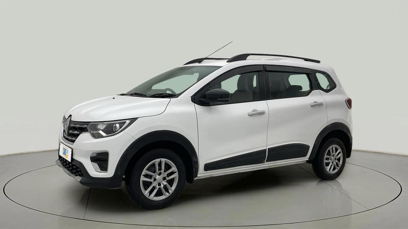2022 Renault TRIBER RXT, Petrol, Manual, 59,755 km, Left Front Diagonal