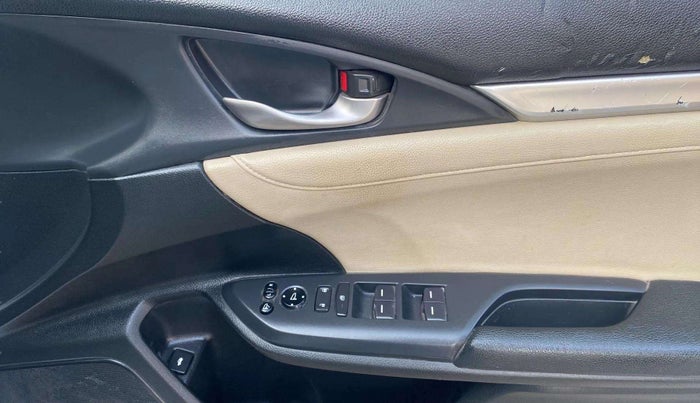 2020 Honda Civic 1.8L I-VTEC ZX CVT, Petrol, Automatic, 49,019 km, Driver Side Door Panels Control