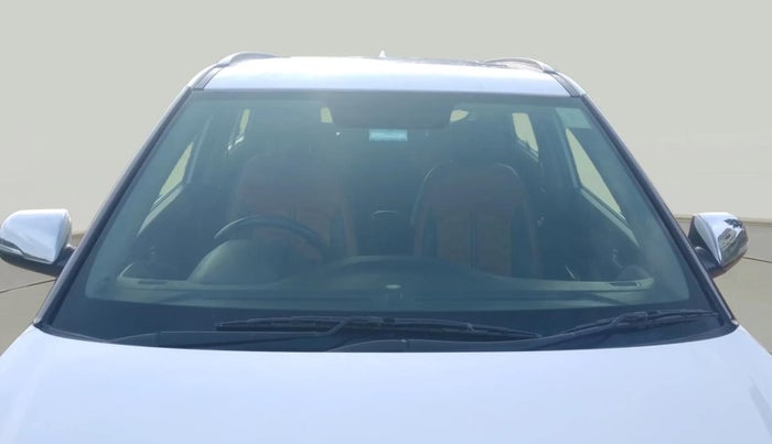 2018 Hyundai Creta SX AT 1.6 DIESEL, Diesel, Automatic, 65,481 km, Front Windshield
