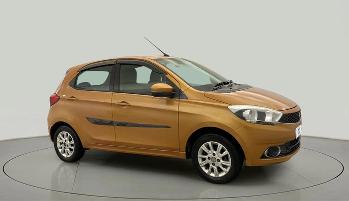 2017 Tata Tiago XZ PETROL, Petrol, Manual, 1,31,807 km, Right Front Diagonal