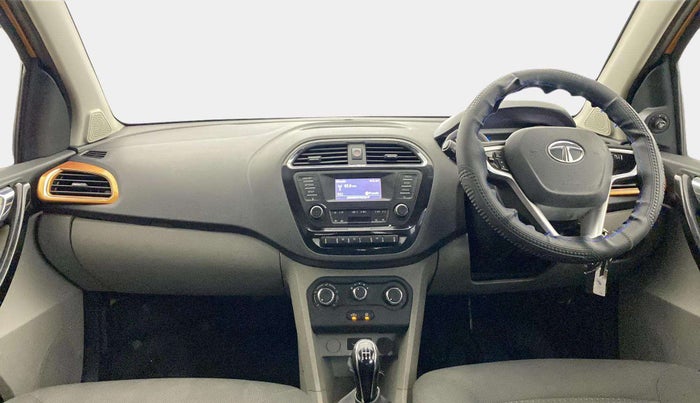 2017 Tata Tiago XZ PETROL, Petrol, Manual, 1,31,807 km, Dashboard