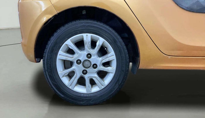 2017 Tata Tiago XZ PETROL, Petrol, Manual, 1,31,807 km, Right Rear Wheel