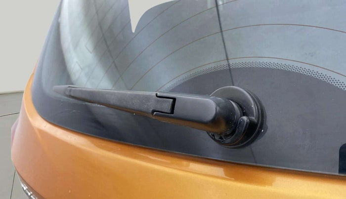 2017 Tata Tiago XZ PETROL, Petrol, Manual, 1,31,807 km, Rear Wiper