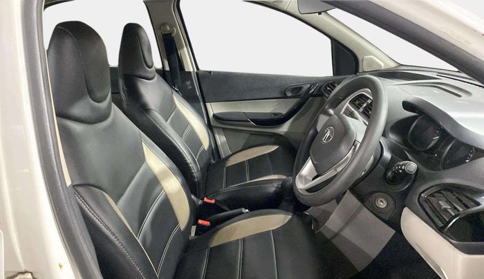 2017 Tata Tiago XT PETROL, Petrol, Manual, 61,320 km, Right Side Front Door Cabin