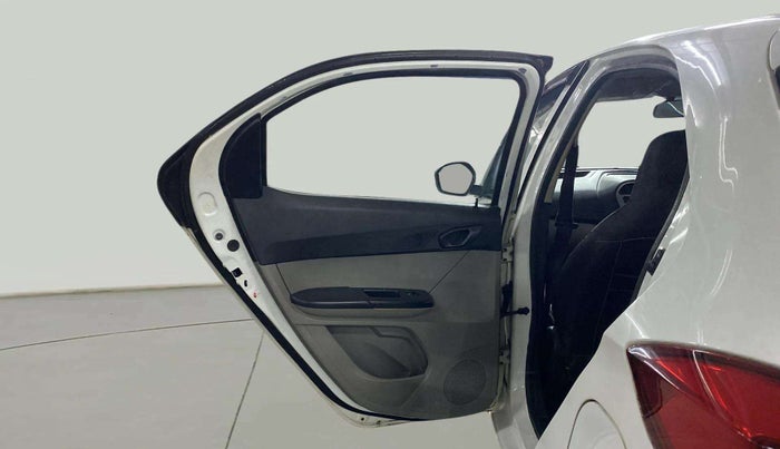 2017 Tata Tiago XT PETROL, Petrol, Manual, 61,320 km, LHS Rear Door