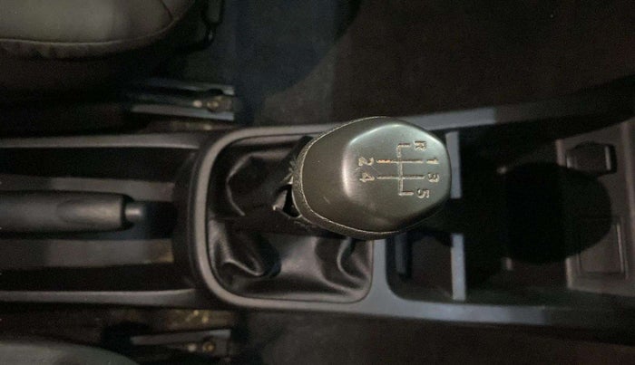 2021 Renault Kwid RXT 0.8, Petrol, Manual, 33,604 km, Gear Lever