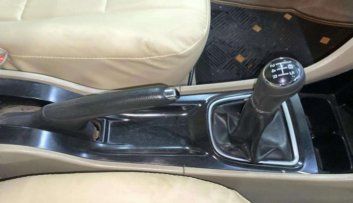 2018 Maruti Ciaz ALPHA 1.4 PETROL, Petrol, Manual, 62,825 km, Gear Lever