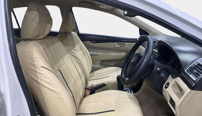 2018 Maruti Ciaz ALPHA 1.4 PETROL, Petrol, Manual, 62,825 km, Right Side Front Door Cabin