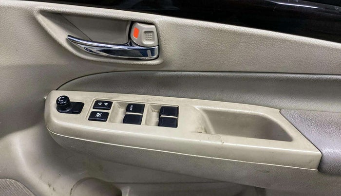 2018 Maruti Ciaz ALPHA 1.4 PETROL, Petrol, Manual, 62,825 km, Driver Side Door Panels Control