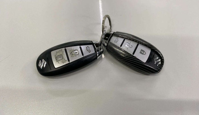 2018 Maruti Ciaz ALPHA 1.4 PETROL, Petrol, Manual, 62,825 km, Key Close Up