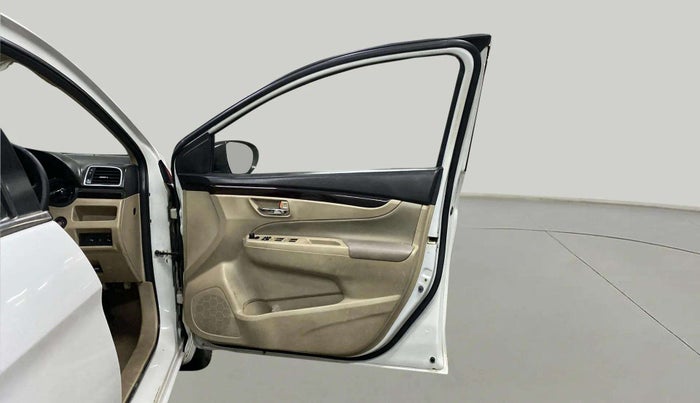 2018 Maruti Ciaz ALPHA 1.4 PETROL, Petrol, Manual, 62,825 km, RHS Front Door
