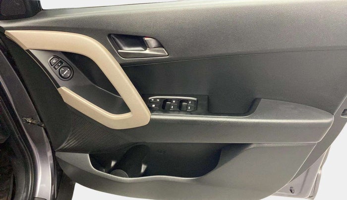 2016 Hyundai Creta SX PLUS 1.6 PETROL, Petrol, Manual, 1,04,629 km, Driver Side Door Panels Control