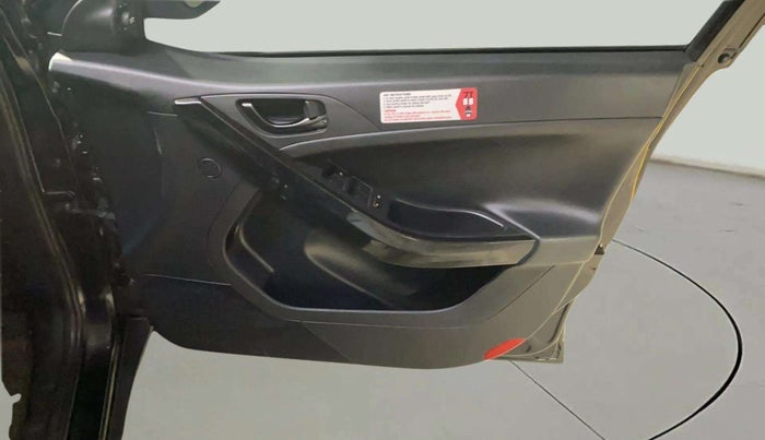 2022 Tata NEXON XZA PLUS PETROL DARK EDITION, Petrol, Automatic, 9,692 km, Driver Side Door Panels Control