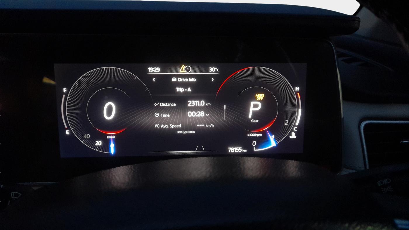 2022 Mahindra XUV700 AX 7 LUXURY P AT 7 STR, Petrol, Automatic, 78,257 km, Odometer Image