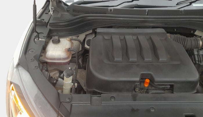 2022 Mahindra XUV700 AX 7 LUXURY P AT 7 STR, Petrol, Automatic, 78,154 km, Engine View - Right