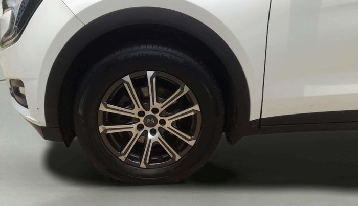 2022 Mahindra XUV700 AX 7 LUXURY P AT 7 STR, Petrol, Automatic, 78,154 km, Left Front Wheel
