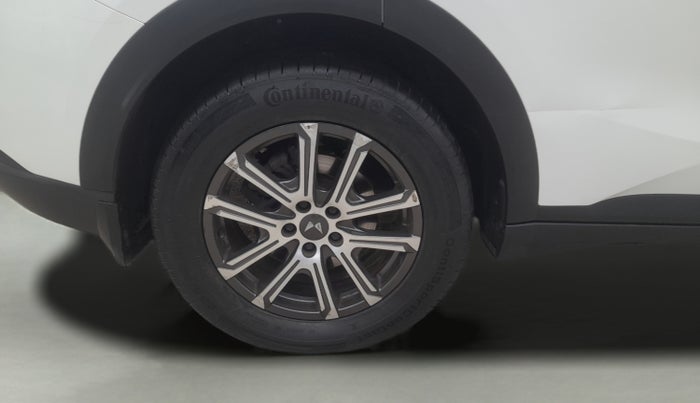 2022 Mahindra XUV700 AX 7 LUXURY P AT 7 STR, Petrol, Automatic, 78,154 km, Right Rear Wheel