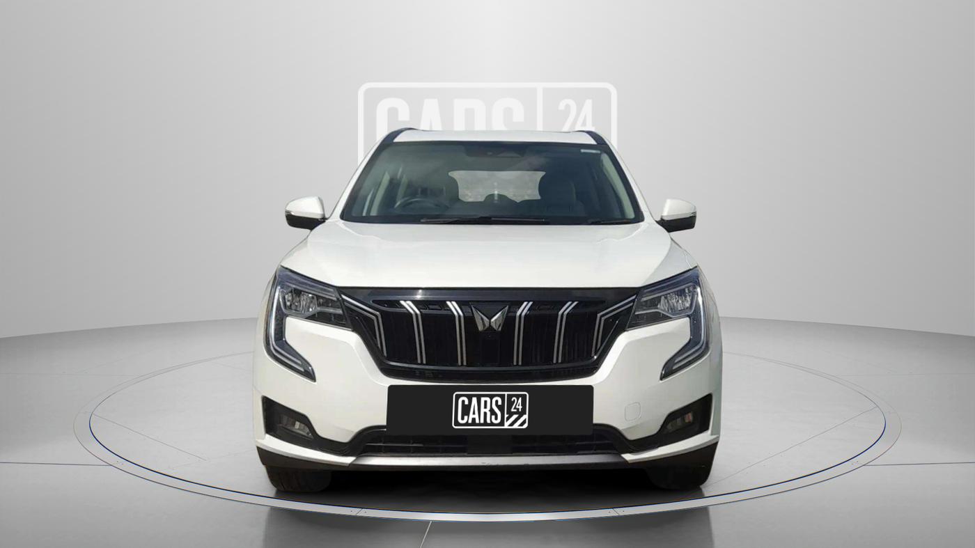 2022 Mahindra XUV700 AX 7 LUXURY P AT 7 STR, Petrol, Automatic, 78,257 km, Front