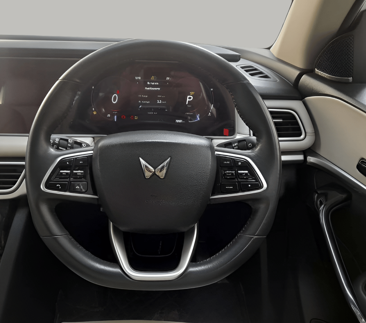 2022 Mahindra XUV700 AX 7 LUXURY P AT 7 STR, Petrol, Automatic, 78,257 km, Steering Wheel Close Up