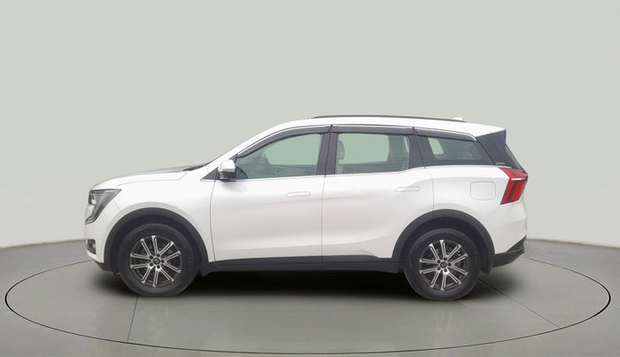 2022 Mahindra XUV700 AX 7 LUXURY P AT 7 STR, Petrol, Automatic, 78,154 km, Left Side