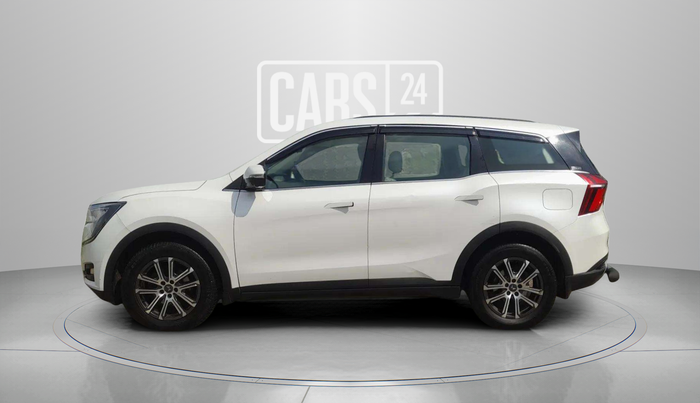 2022 Mahindra XUV700 AX 7 LUXURY P AT 7 STR, Petrol, Automatic, 78,154 km, Left Side