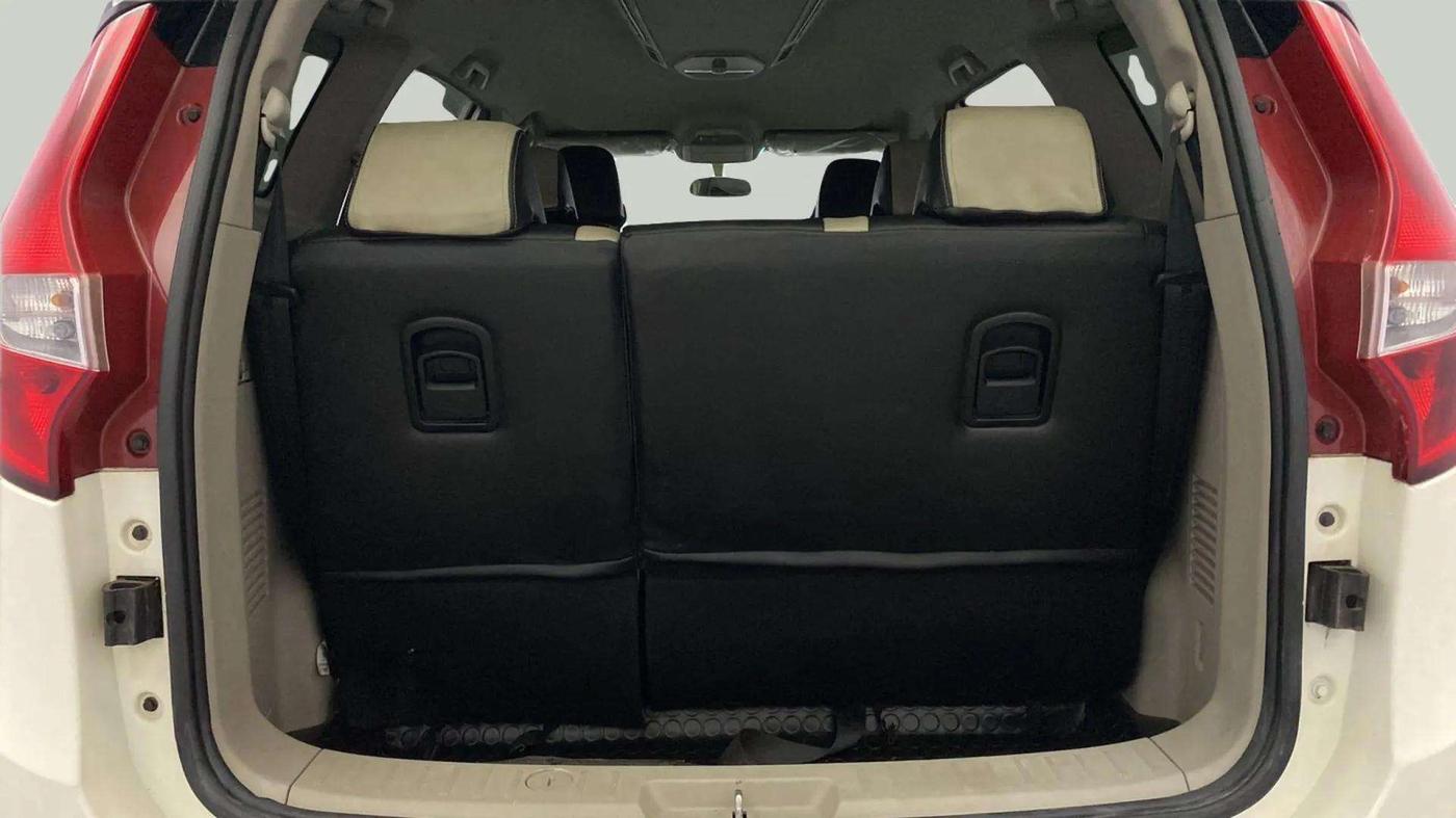 2019 Mahindra MARAZZO M2 7STR, Diesel, Manual, 38,369 km, Boot Inside