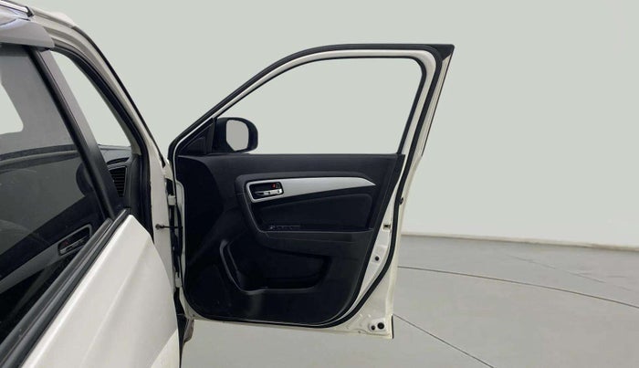 2022 Maruti Vitara Brezza ZXI PLUS, Petrol, Manual, 39,391 km, RHS Front Door