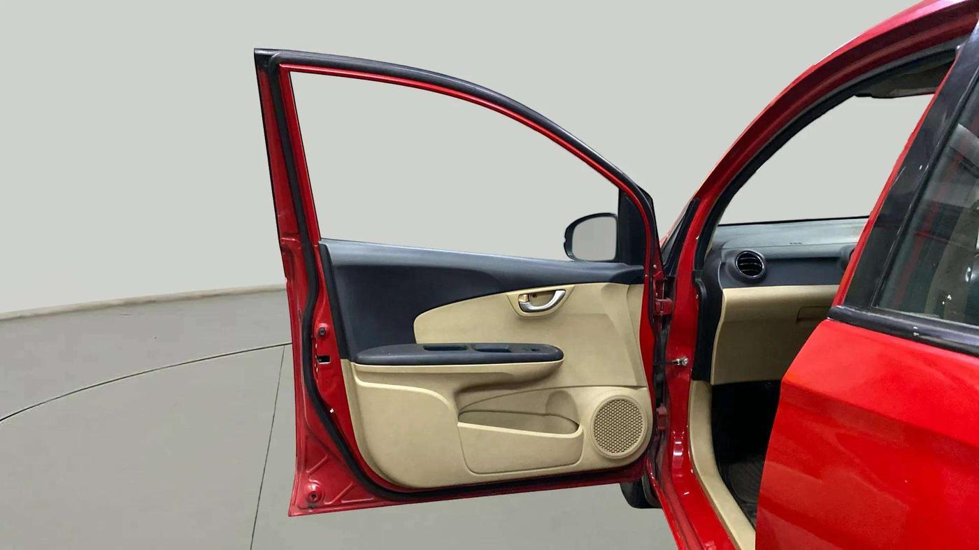 2014 Honda Brio VX AT, Petrol, Automatic, 34,405 km, LHS Front Door
