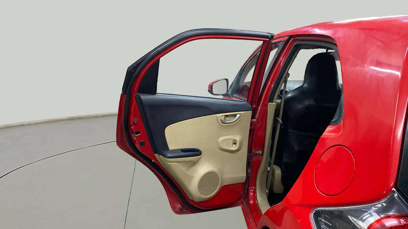 2014 Honda Brio VX AT, Petrol, Automatic, 34,405 km, LHS Rear Door
