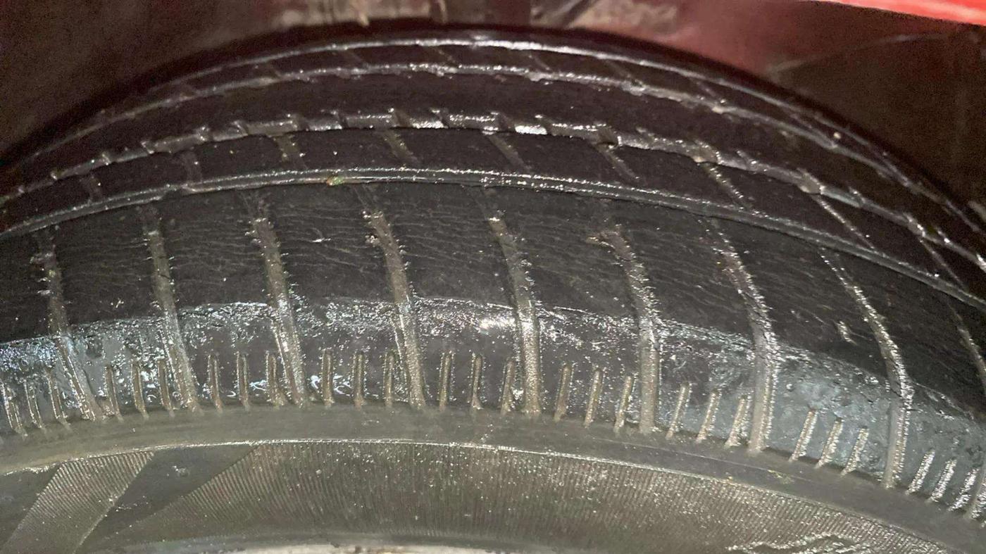 2014 Honda Brio VX AT, Petrol, Automatic, 34,405 km, Right Front Tyre Tread