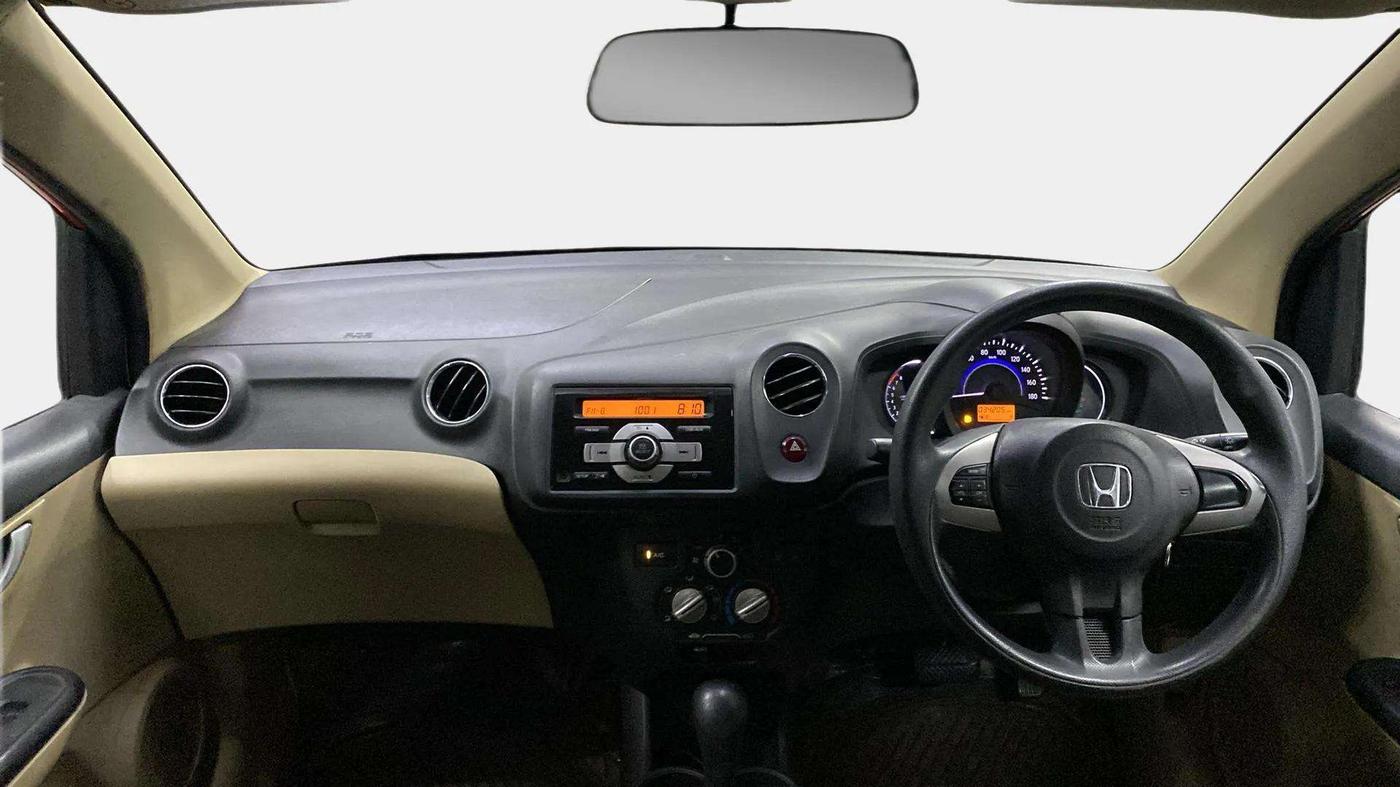 2014 Honda Brio VX AT, Petrol, Automatic, 34,405 km, Dashboard