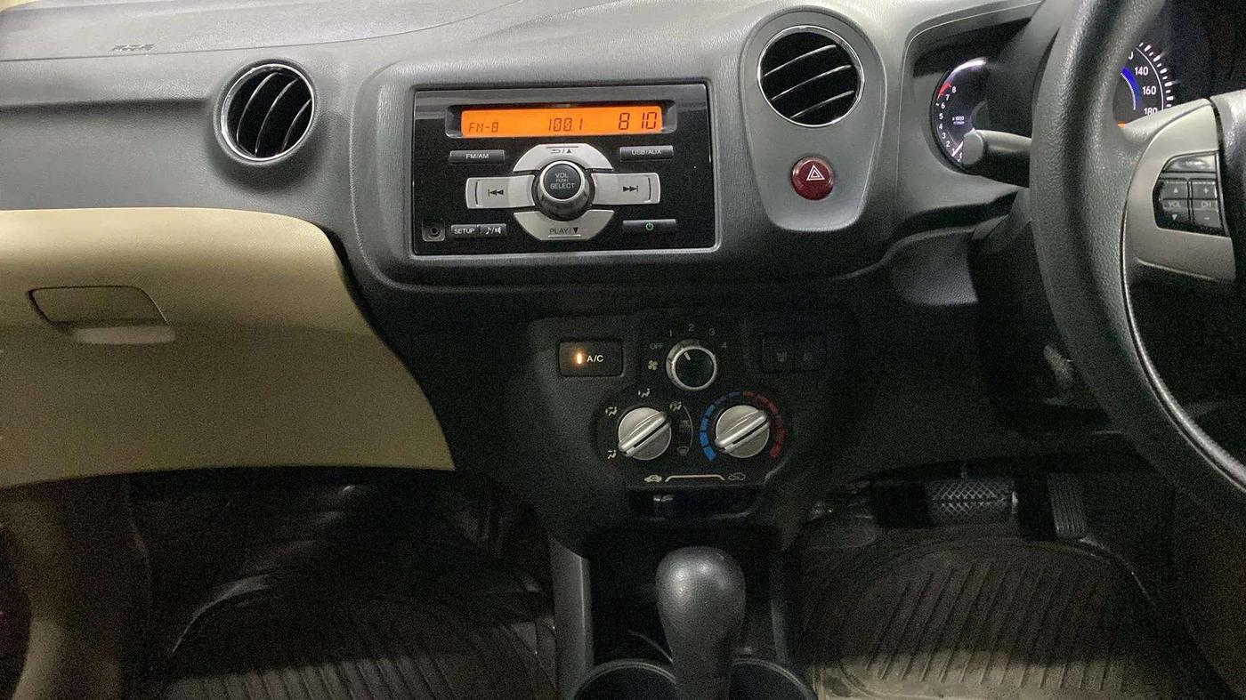2014 Honda Brio VX AT, Petrol, Automatic, 34,405 km, Air Conditioner