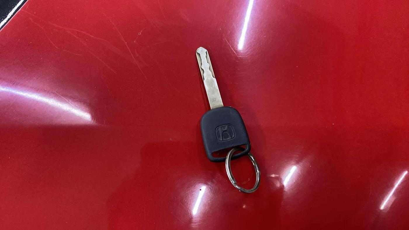 2014 Honda Brio VX AT, Petrol, Automatic, 34,405 km, Key Close Up