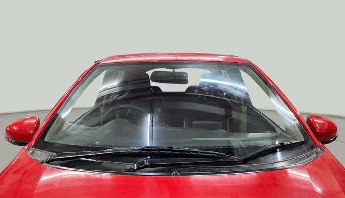 2014 Honda Brio VX AT, Petrol, Automatic, 34,179 km, Front Windshield