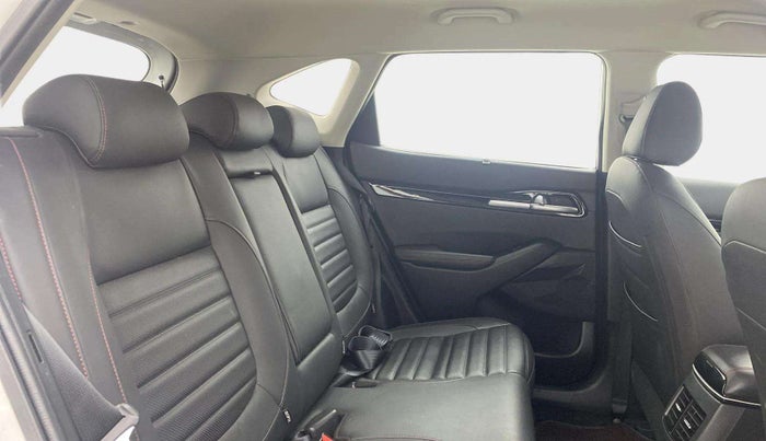 2020 KIA SELTOS GTX AT 1.4 PETROL, Petrol, Automatic, 26,545 km, Right Side Rear Door Cabin