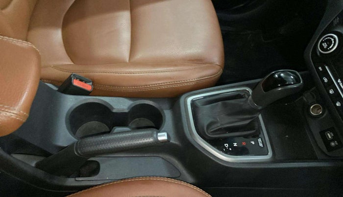 2016 Hyundai Creta SX PLUS AT 1.6 PETROL, Petrol, Automatic, 1,02,889 km, Gear Lever