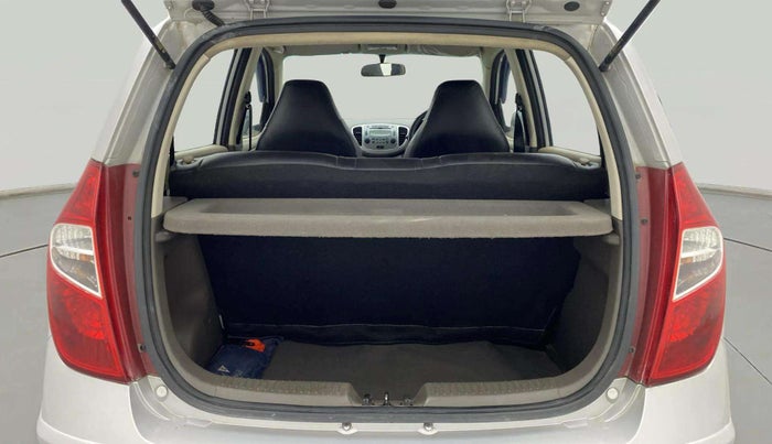 2015 Hyundai i10 SPORTZ 1.1, Petrol, Manual, 22,892 km, Boot Open Zoomed View