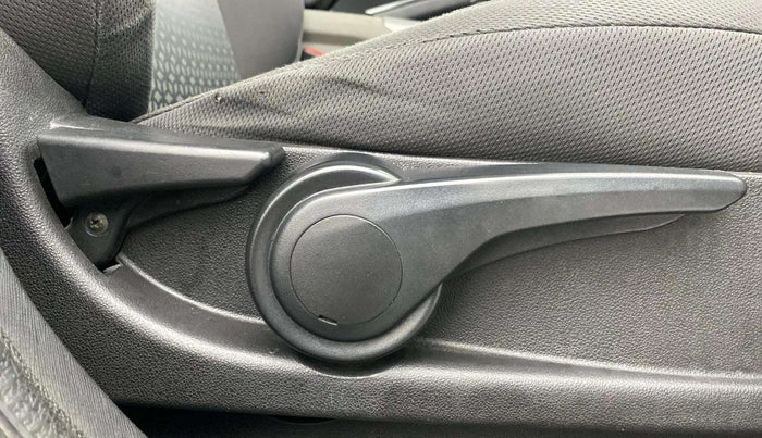 2019 Tata NEXON XZA PLUS PETROL, Petrol, Automatic, 62,757 km, Driver Side Adjustment Panel