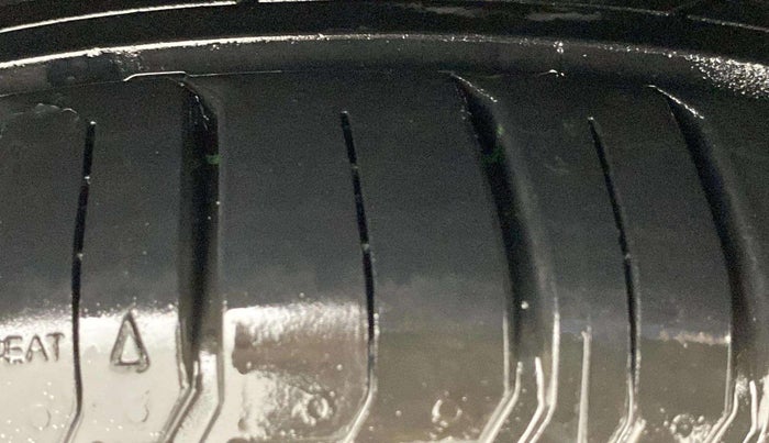 2019 Tata NEXON XZA PLUS PETROL, Petrol, Automatic, 62,757 km, Right Front Tyre Tread