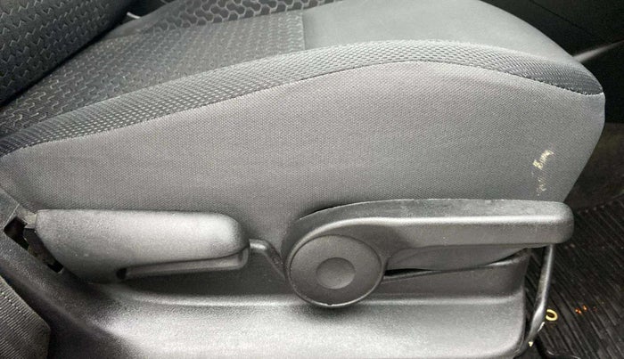 2018 Maruti Vitara Brezza ZDI PLUS AMT, Diesel, Automatic, 1,01,332 km, Driver Side Adjustment Panel
