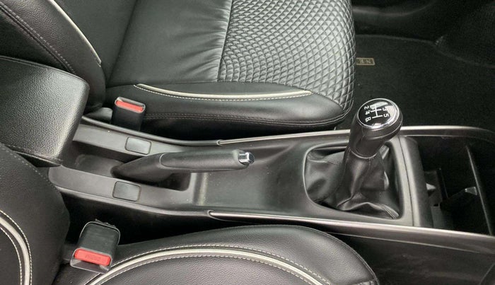 2019 Maruti Baleno ALPHA PETROL 1.2, Petrol, Manual, 61,819 km, Gear Lever