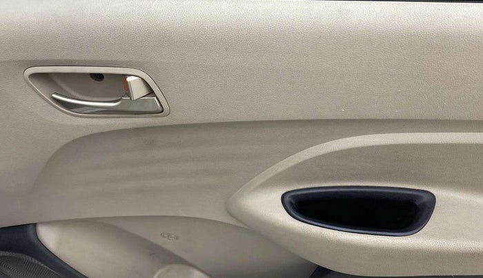 2019 Hyundai NEW SANTRO SPORTZ AMT, Petrol, Automatic, 42,336 km, Driver Side Door Panels Control
