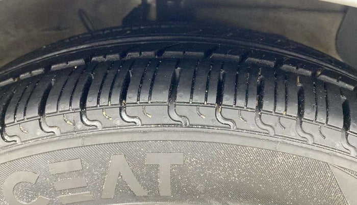 2019 Hyundai NEW SANTRO SPORTZ AMT, Petrol, Automatic, 42,336 km, Right Front Tyre Tread