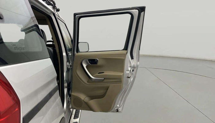 2023 Mahindra BOLERO NEO N10 R, Diesel, Manual, 23,047 km, RHS Rear Door