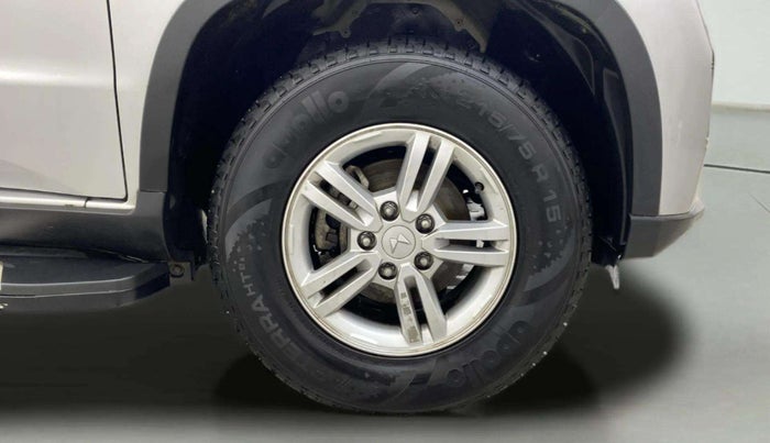 2023 Mahindra BOLERO NEO N10 R, Diesel, Manual, 23,047 km, Right Front Wheel